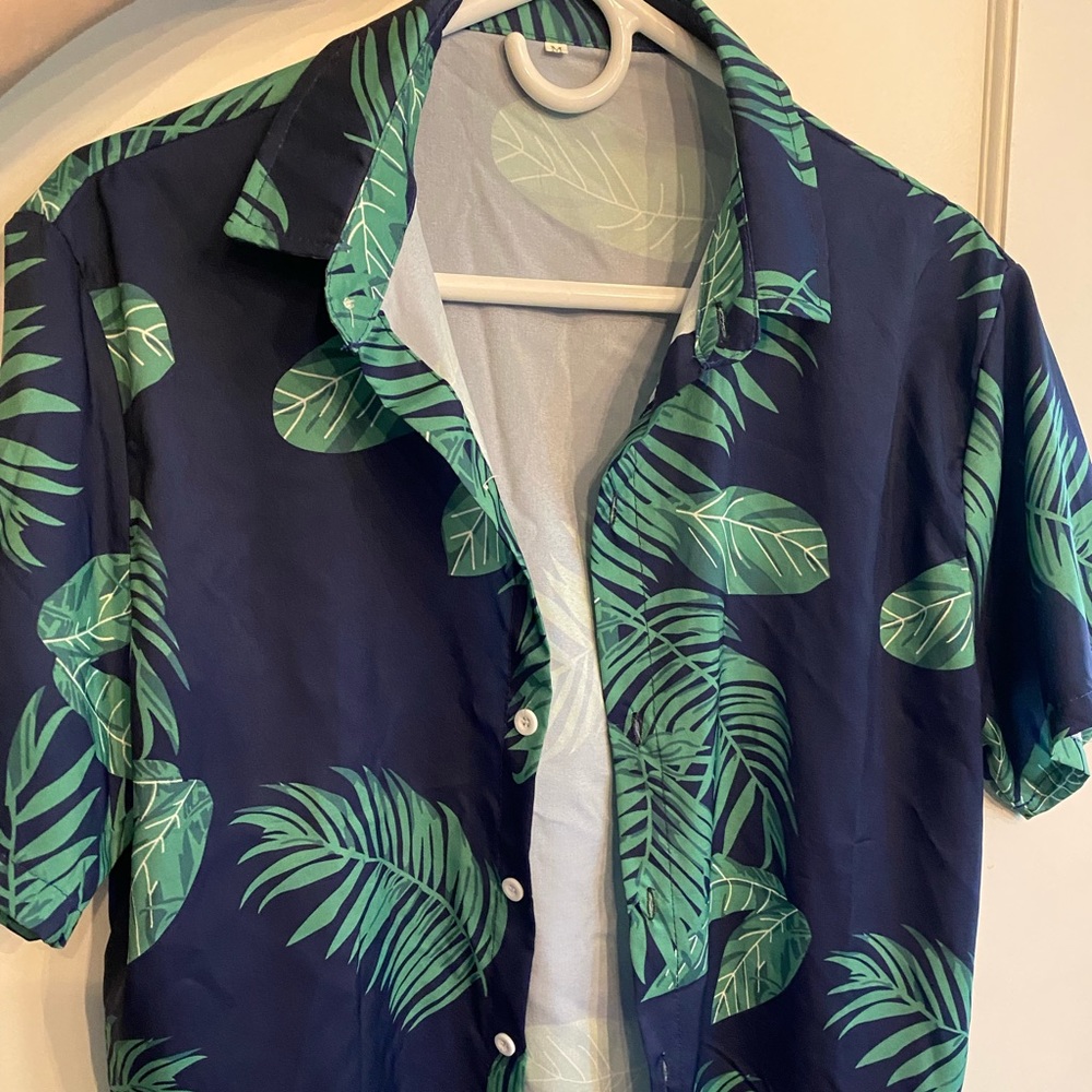 Short sleeve casual shirt